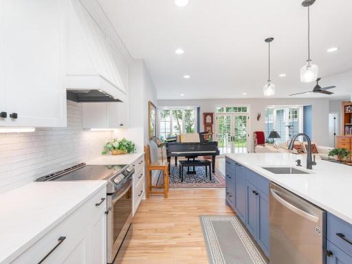 732 Old Beach Lane, Waconia, MN 55387