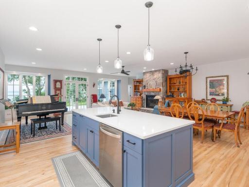 732 Old Beach Lane, Waconia, MN 55387