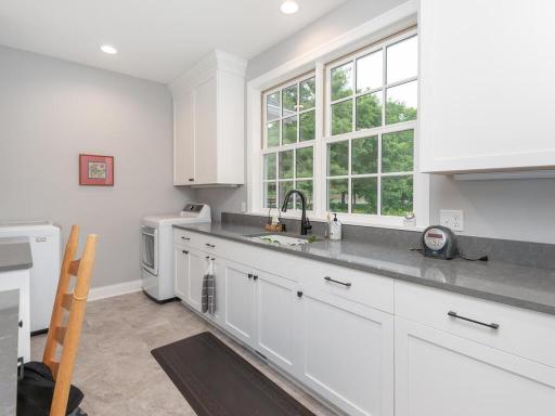 732 Old Beach Lane, Waconia, MN 55387