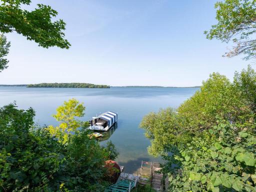 732 Old Beach Lane, Waconia, MN 55387