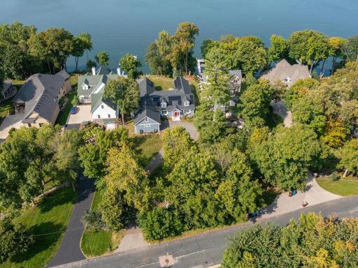 732 Old Beach Lane, Waconia, MN 55387