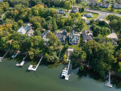 732 Old Beach Lane, Waconia, MN 55387