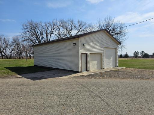 Renville, MN 56284