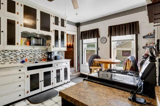 1102 Pacific Street, Saint Paul, MN 55106