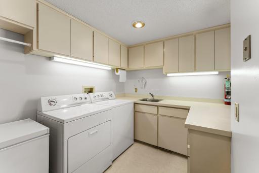 38-web-or-mls-4445 Enchanted Point-303.jpg
