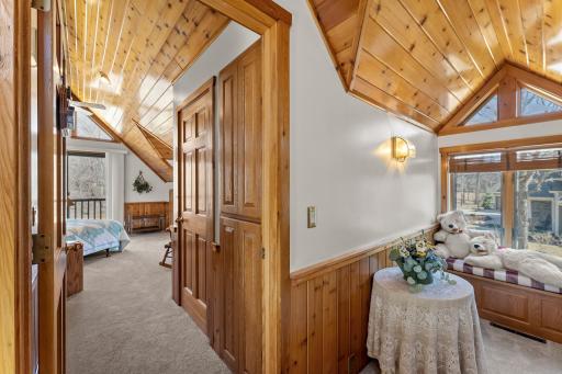 62-web-or-mls-4445 Enchanted Point-133.jpg