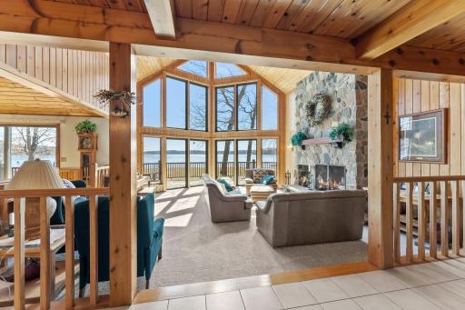 19-web-or-mls-4445 Enchanted Point-229.jpg