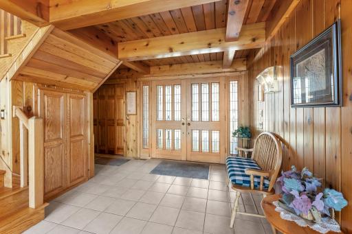 17-web-or-mls-4445 Enchanted Point-110.jpg