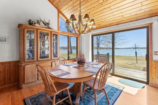 28-web-or-mls-4445 Enchanted Point-263.jpg