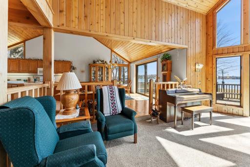 27-web-or-mls-4445 Enchanted Point-257.jpg