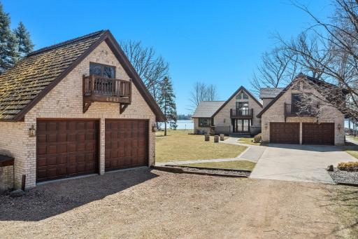 7-web-or-mls-4445 Enchanted Point-43.jpg