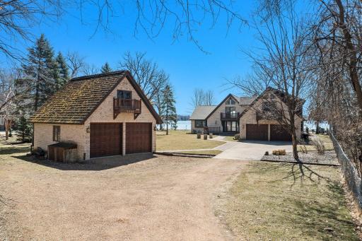 8-web-or-mls-4445 Enchanted Point-46.jpg