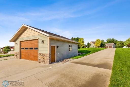 16798 Bird Dog Circle, Audubon, MN 56511