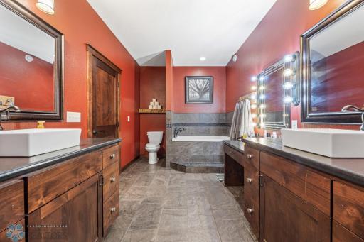 16798 Bird Dog Circle, Audubon, MN 56511