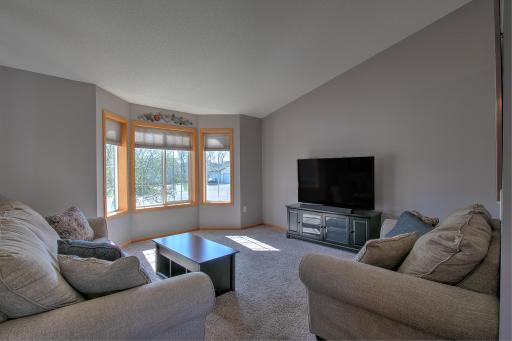 3435 Kenwood Place, Cambridge, MN 55008