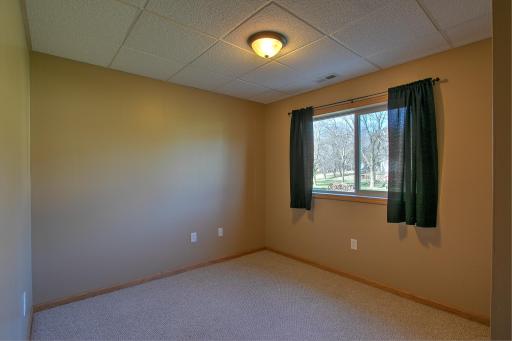 3435 Kenwood Place, Cambridge, MN 55008