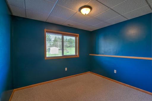 3435 Kenwood Place, Cambridge, MN 55008