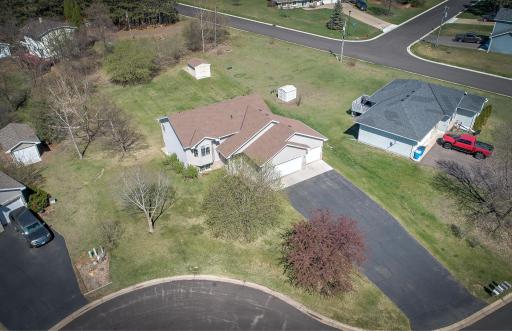 3435 Kenwood Place, Cambridge, MN 55008