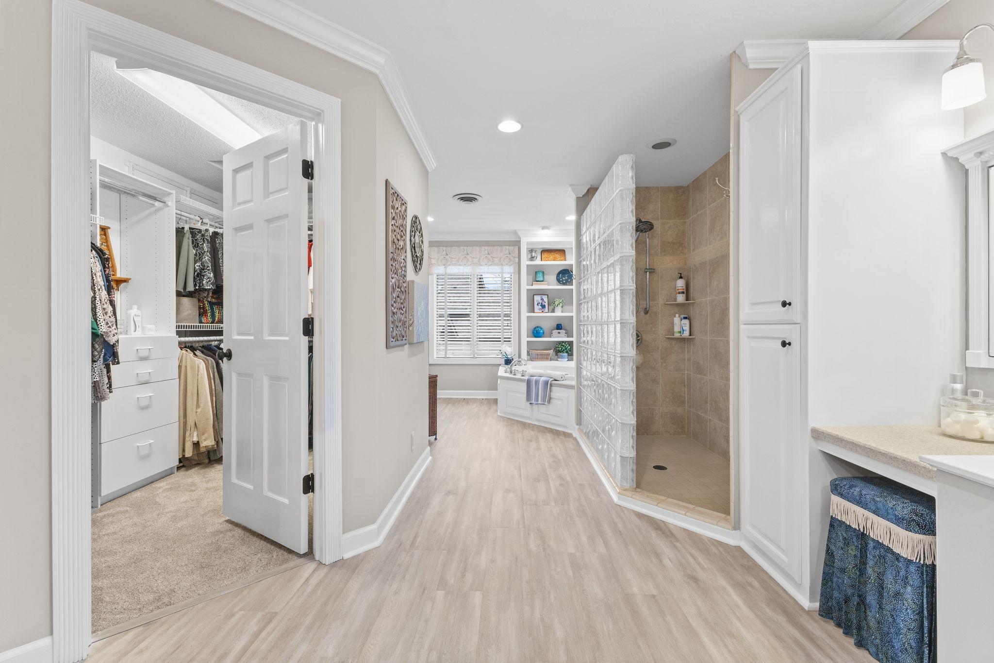 Vivid Spaces_9125 Kingsview Ln N_31.JPG
