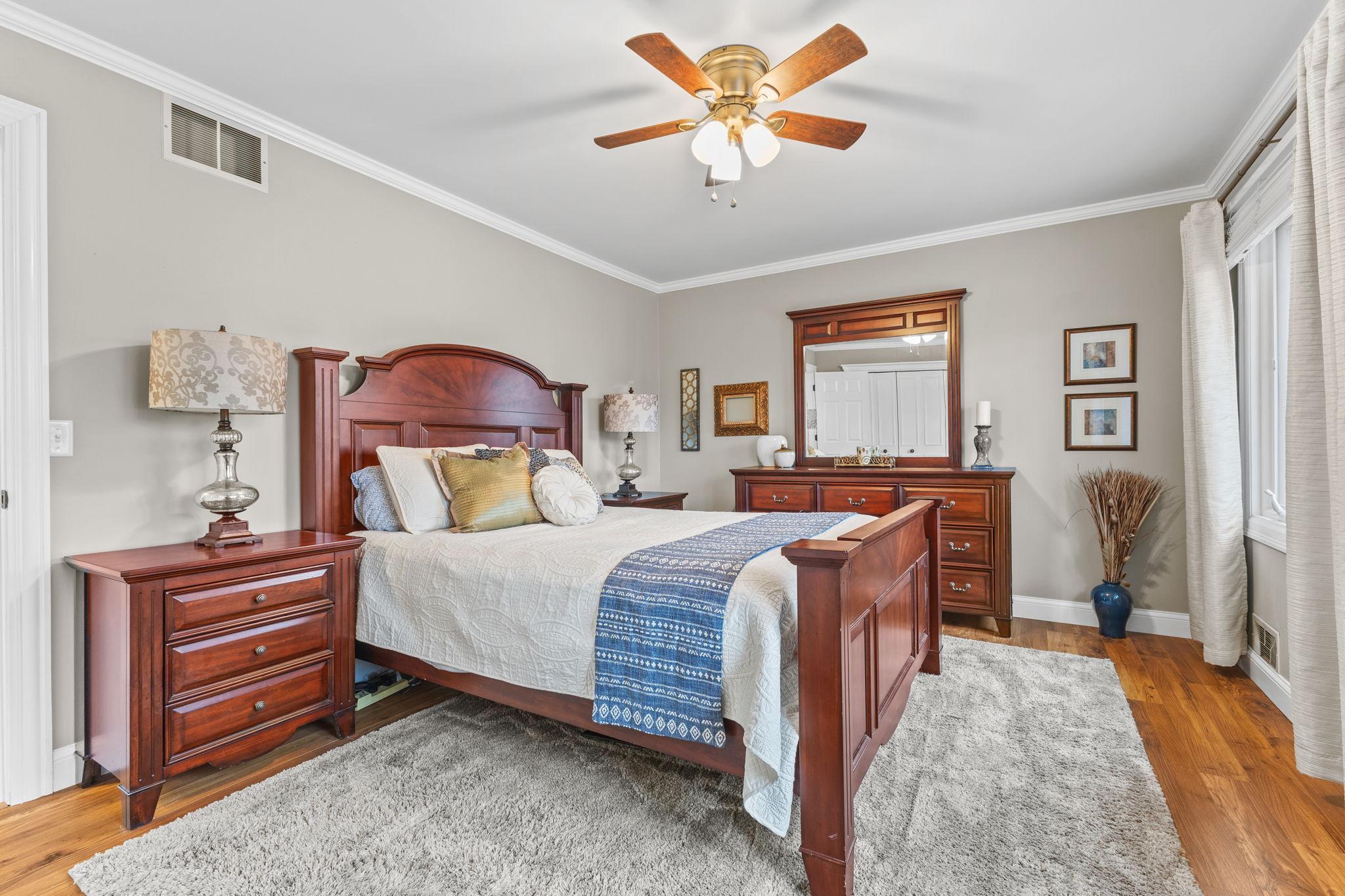 Vivid Spaces_9125 Kingsview Ln N_37.JPG