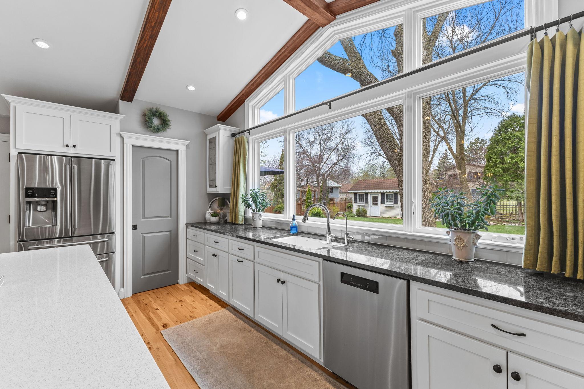 Vivid Spaces_9125 Kingsview Ln N_12.JPG