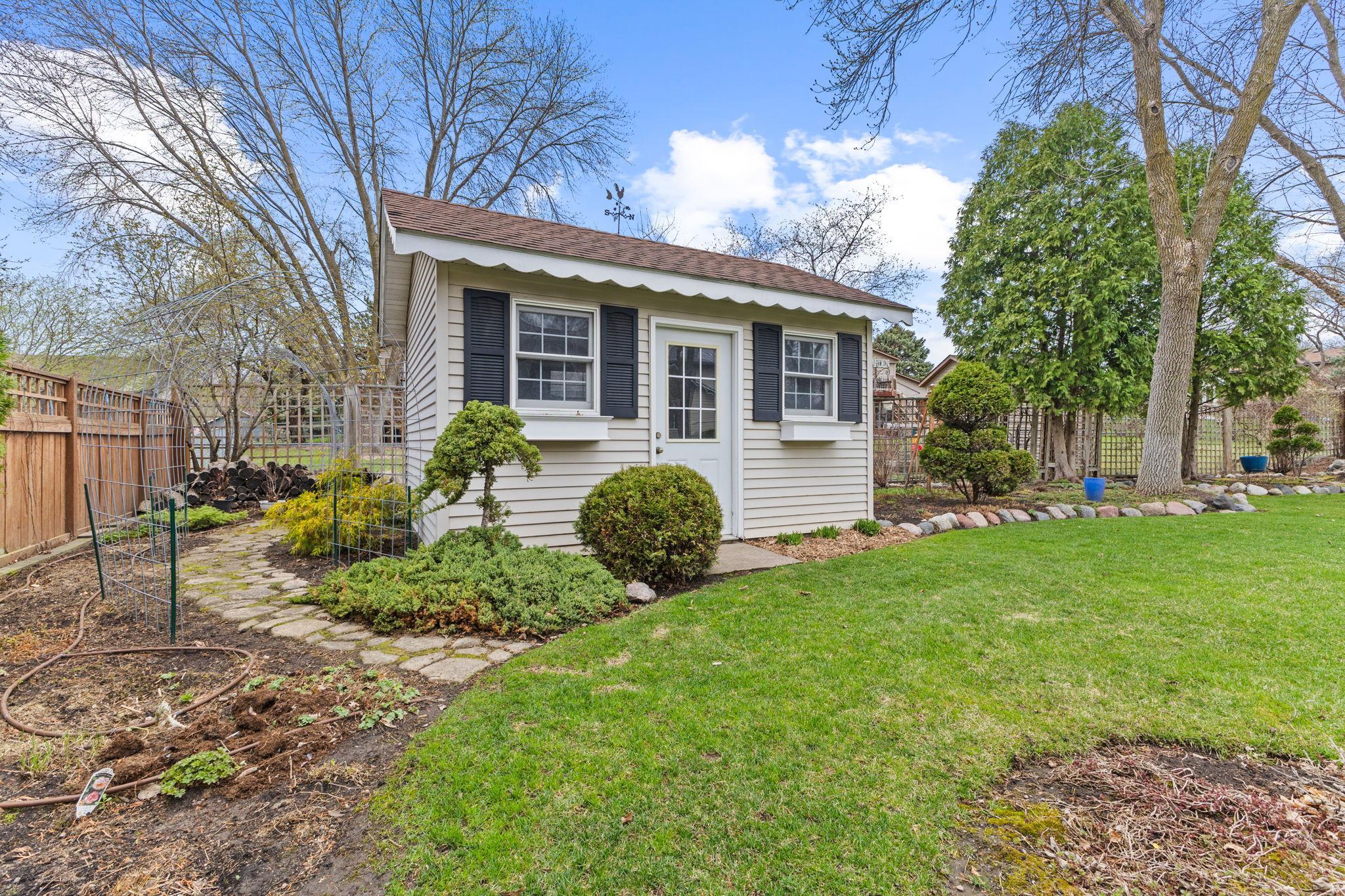 Vivid Spaces_9125 Kingsview Ln N_47.JPG