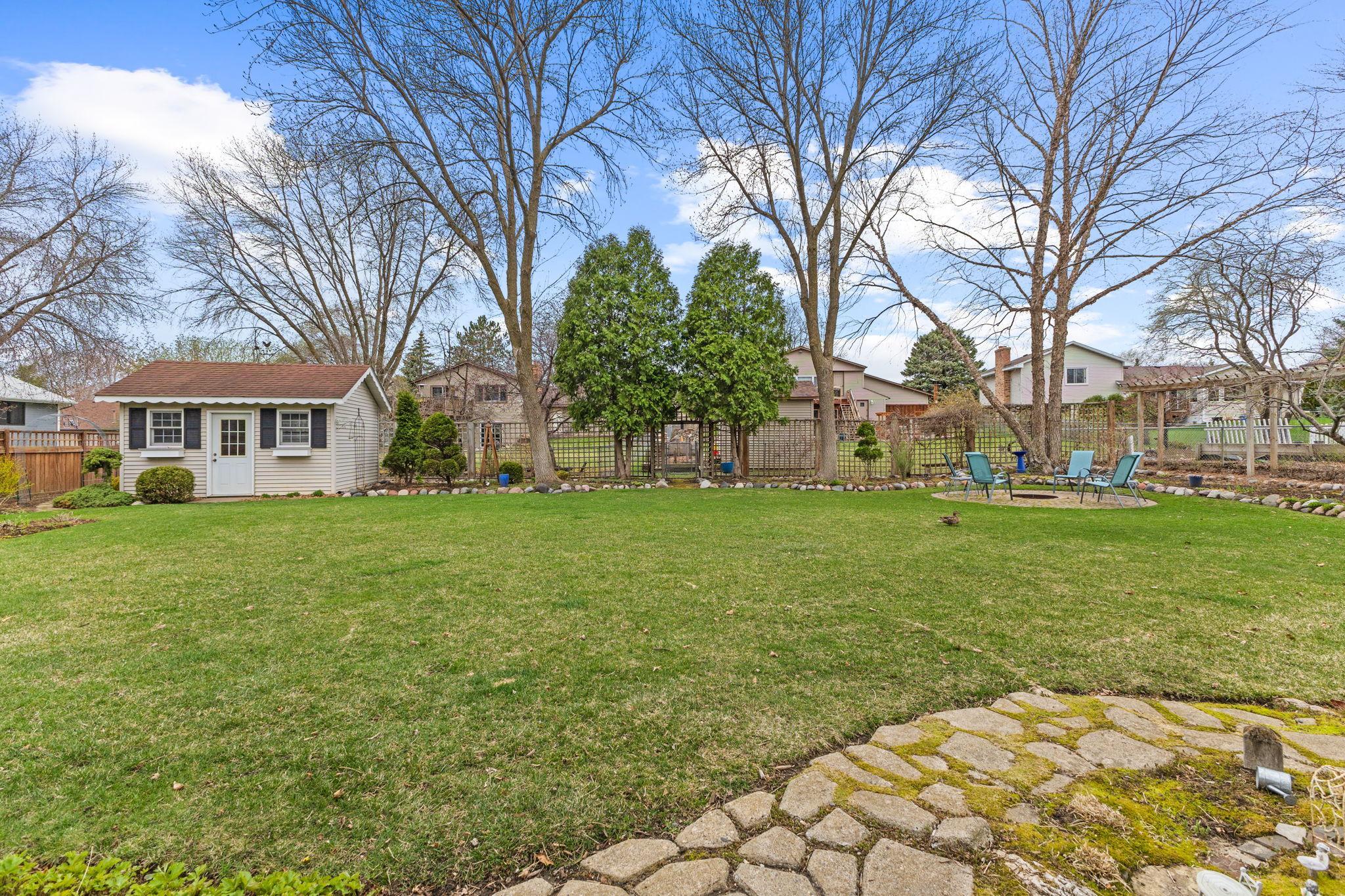 Vivid Spaces_9125 Kingsview Ln N_48.JPG