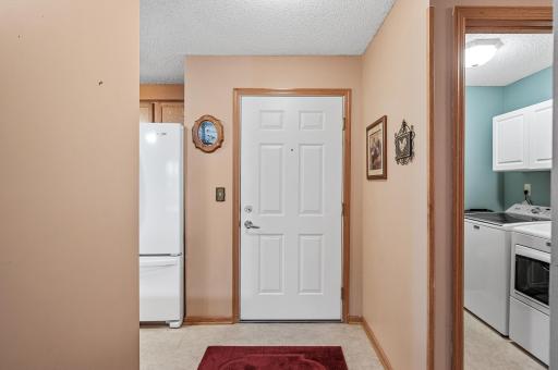 2231 Penn Place, 122, Saint Paul, MN 55109