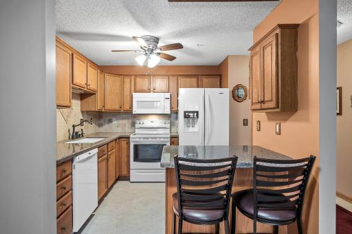 2231 Penn Place, 122, Saint Paul, MN 55109