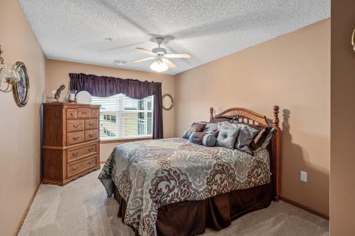 2231 Penn Place, 122, Saint Paul, MN 55109