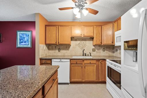 2231 Penn Place, 122, Saint Paul, MN 55109