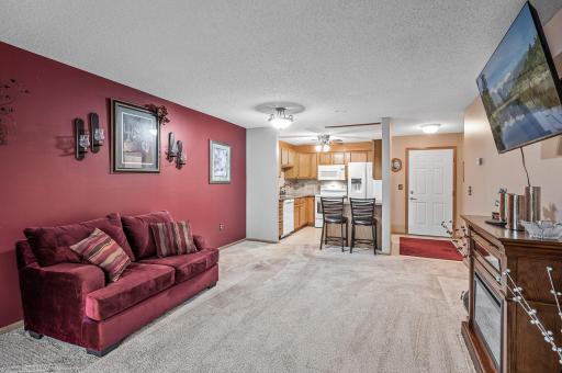 2231 Penn Place, 122, Saint Paul, MN 55109