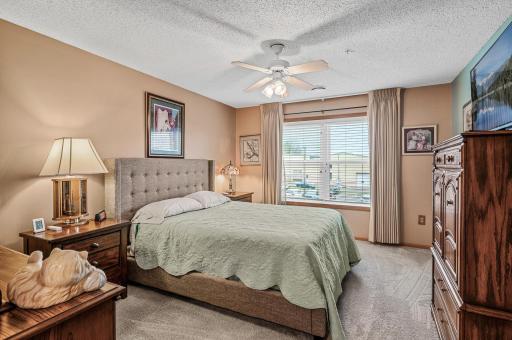 2231 Penn Place, 122, Saint Paul, MN 55109