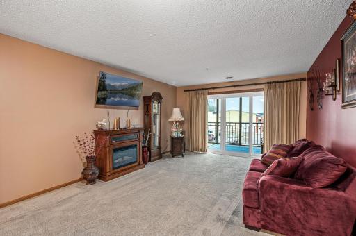 2231 Penn Place, 122, Saint Paul, MN 55109