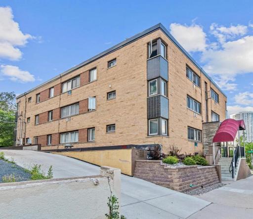 1800 Lasalle Avenue, 104, Minneapolis, MN 55403