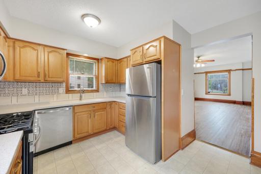 129 W 33rd Street, Minneapolis, MN 55408