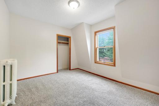 129 W 33rd Street, Minneapolis, MN 55408