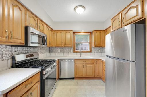 129 W 33rd Street, Minneapolis, MN 55408