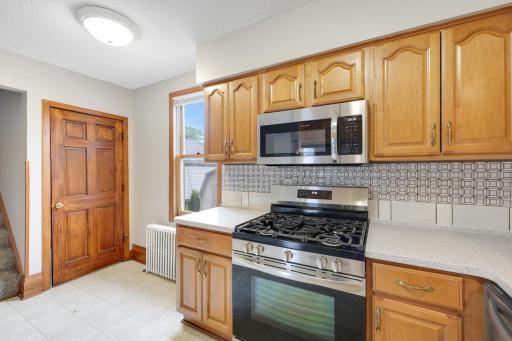 129 W 33rd Street, Minneapolis, MN 55408