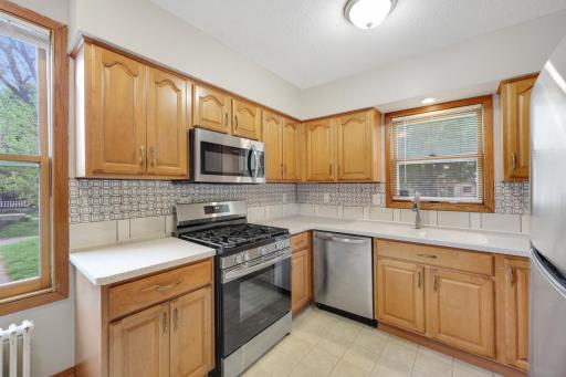 129 W 33rd Street, Minneapolis, MN 55408