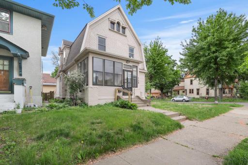 129 W 33rd Street, Minneapolis, MN 55408