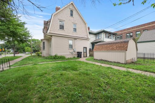 129 W 33rd Street, Minneapolis, MN 55408