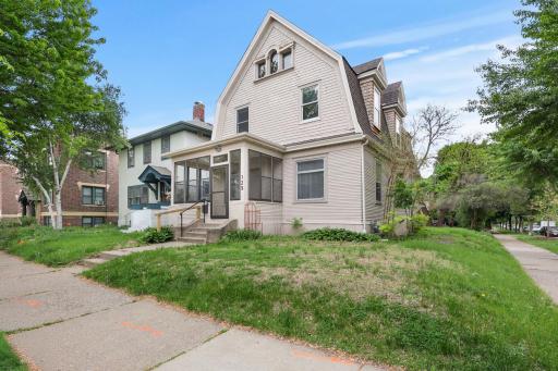 129 W 33rd Street, Minneapolis, MN 55408