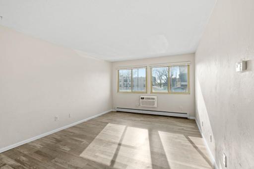 814 11th Avenue SE, Minneapolis, MN 55414