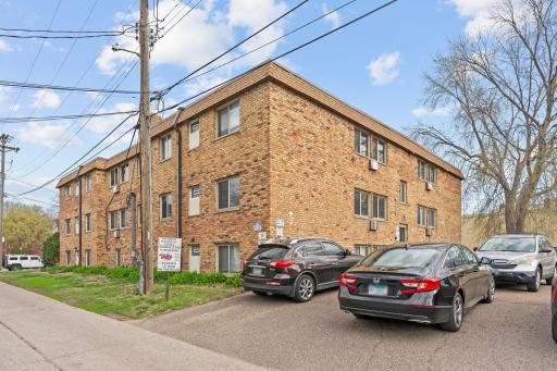 814 11th Avenue SE, Minneapolis, MN 55414