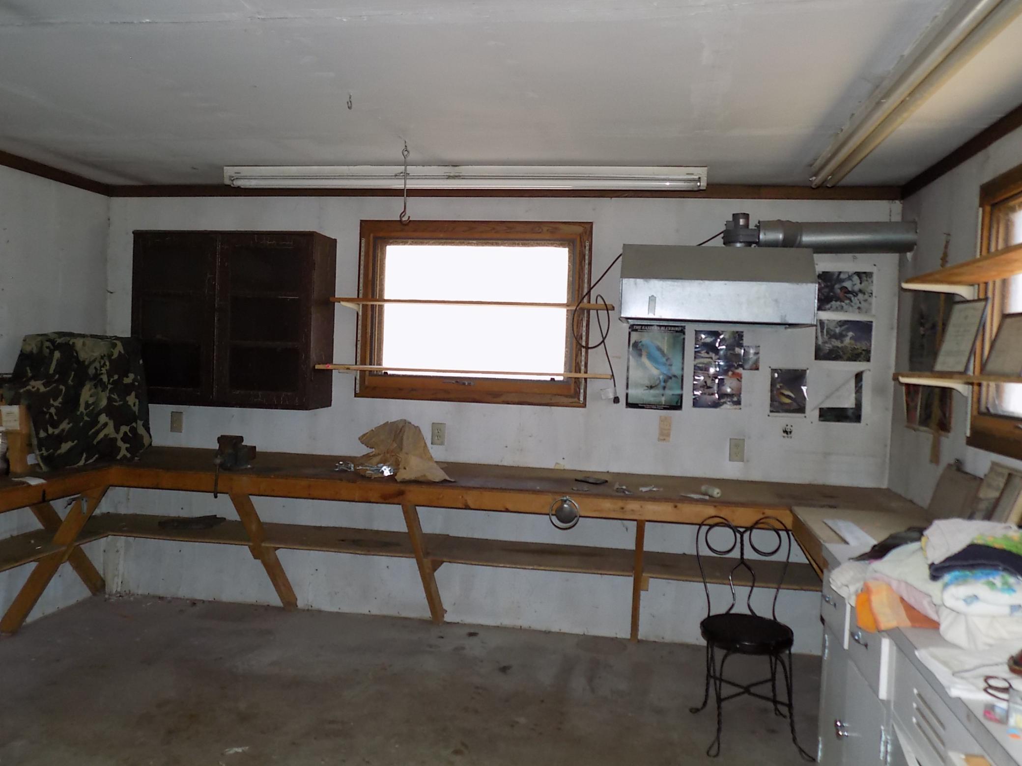 Garage work room.JPG