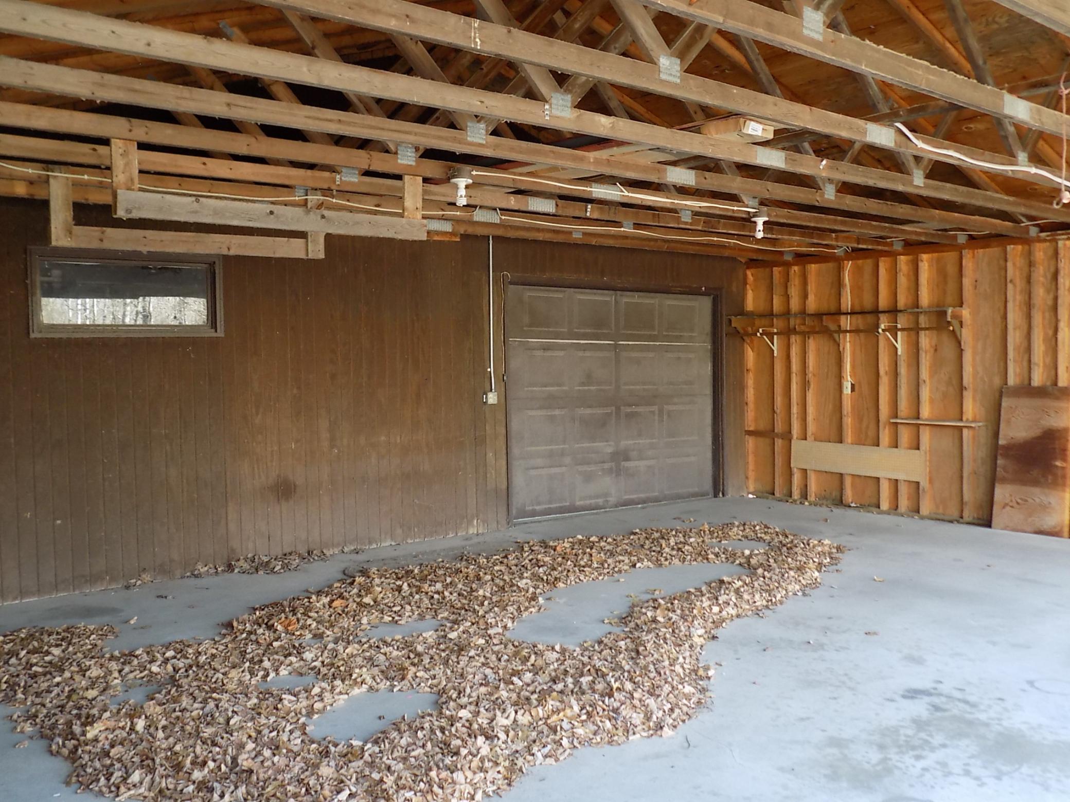 Three sided garage portion.JPG