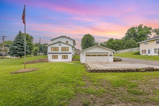 5870 Lynwood Boulevard, Mound, MN 55364