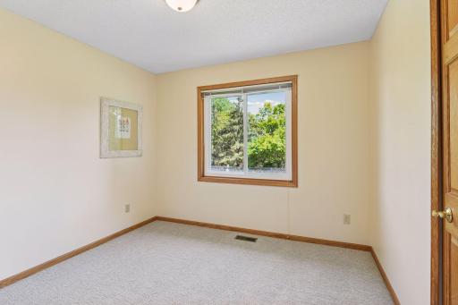 8930 Woodhall Crossing N, Brooklyn Park, MN 55443