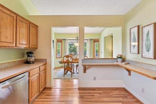 8930 Woodhall Crossing N, Brooklyn Park, MN 55443